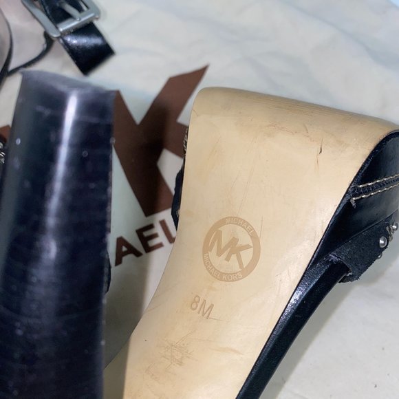 MICHAEL KORS leather heels - Picture 8 of 9